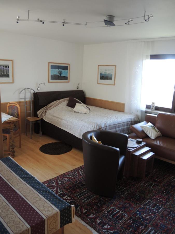 Apartement Am Kirschbaum Mommenheim Exteriör bild