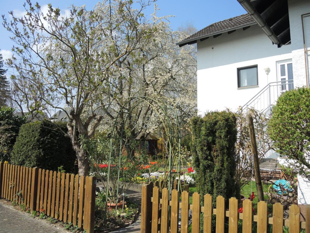 Apartement Am Kirschbaum Mommenheim Exteriör bild